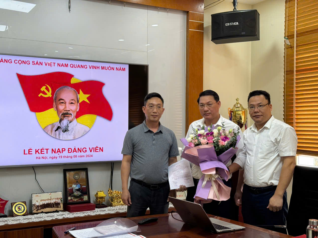 C&E Tổ Chức Lễ Kết Nạp Đảng Viên Đồng Chí Phạm Hữu Kiên